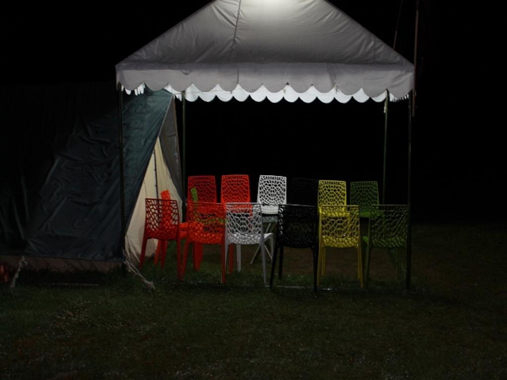 Derra Camp And Resort Jhājra Camera foto