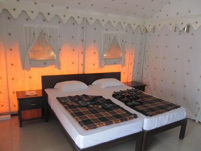 Derra Camp And Resort Jhājra Camera foto